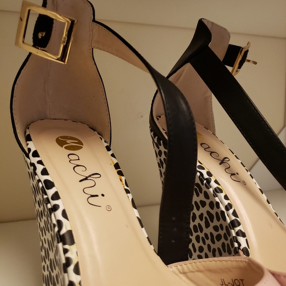 Shoes - Picture 9 of 9